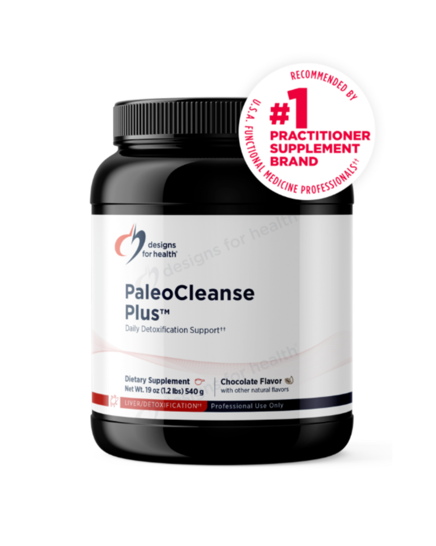 „PaleoCleanse Plus™“ šokolado skonio funkciniai maisto milteliai, skirti medžiagų apykaitos detoksikacijai ir kepenų palaikymui.